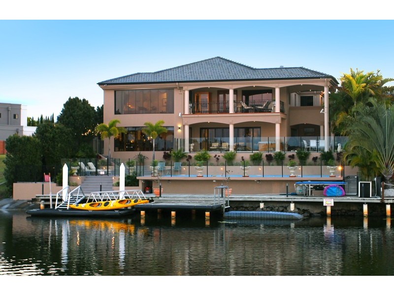 20 Clear Water Bay Avenue, Clear Island Waters QLD 4226