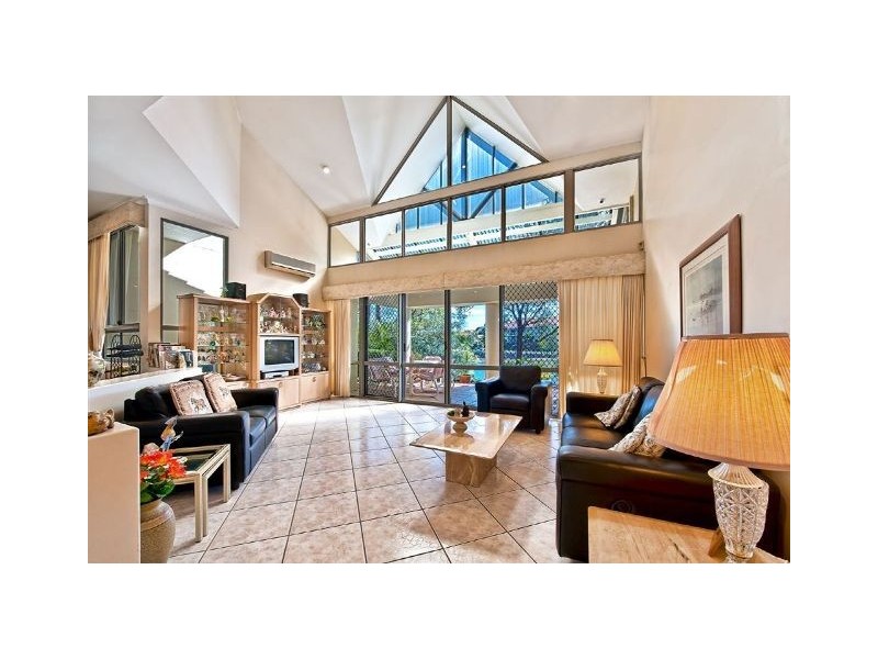 125 Santa Cruz Boulevard, Clear Island Waters QLD 4226