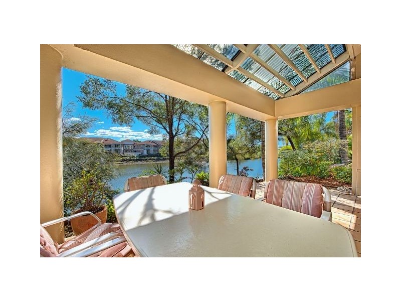 125 Santa Cruz Boulevard, Clear Island Waters QLD 4226