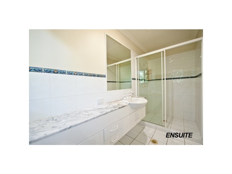 Villa 10/125 Santa Cruz Bvld, Clear Island Waters QLD 4226