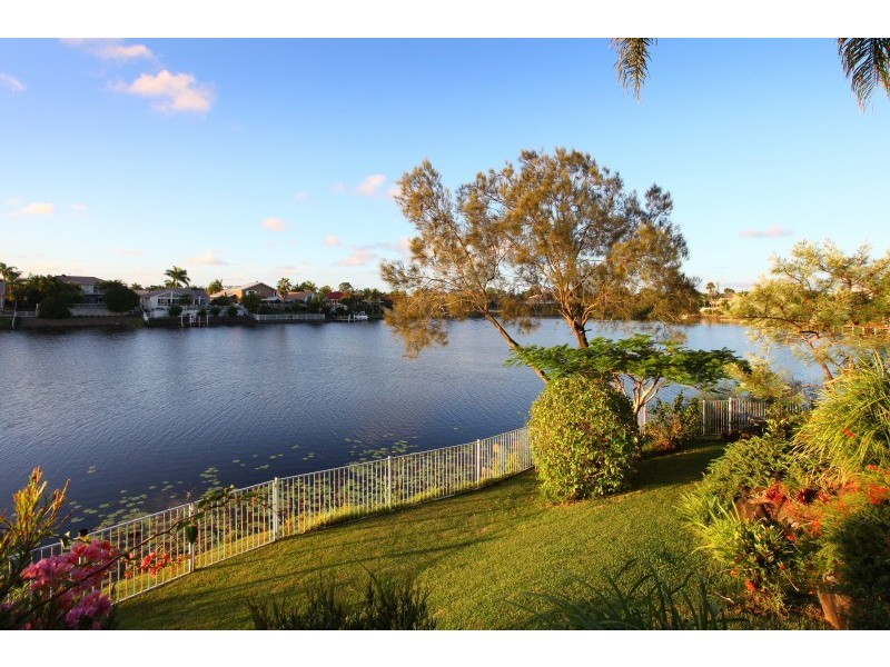 21 Tortuga Place, Clear Island Waters QLD 4226