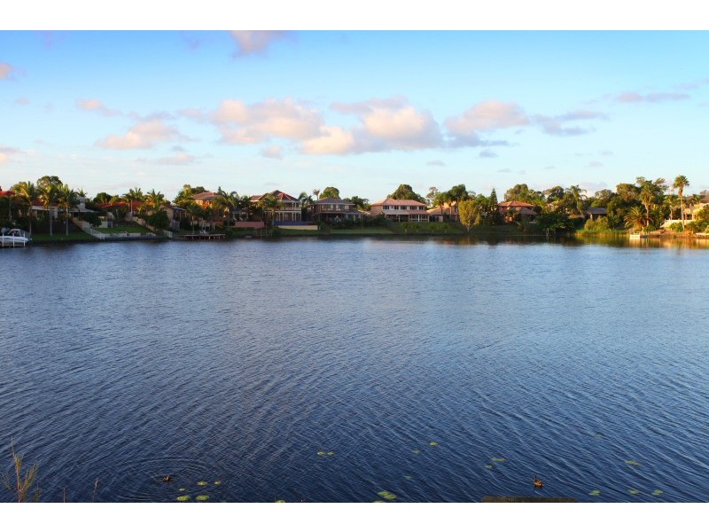 21 Tortuga Place, Clear Island Waters QLD 4226