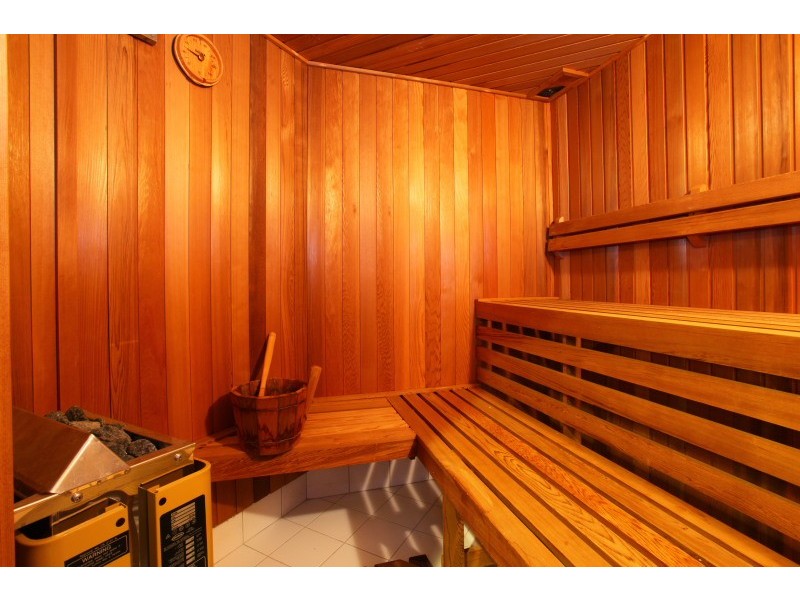 21 Tortuga Place, Clear Island Waters QLD 4226