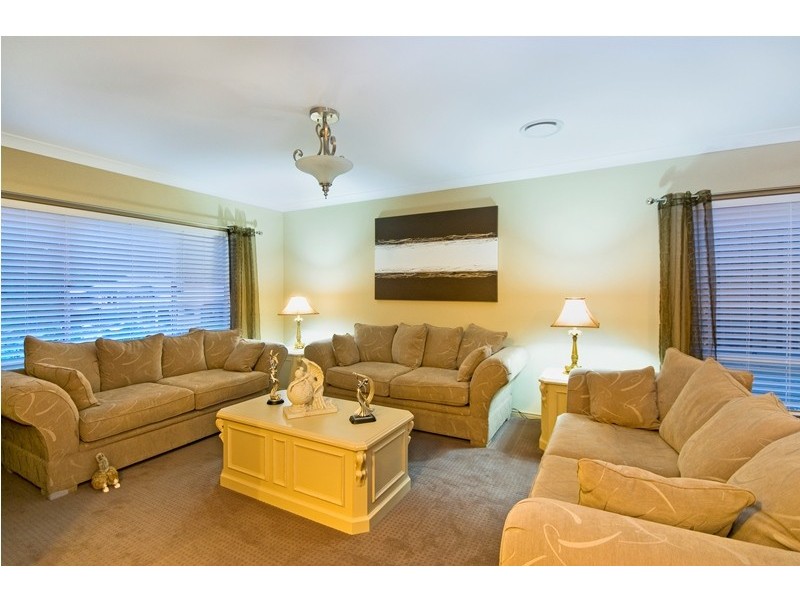 6 Camarillo Circuit, Reedy Creek QLD 4227