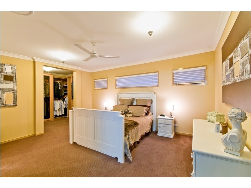 6 Camarillo Circuit, Reedy Creek QLD 4227