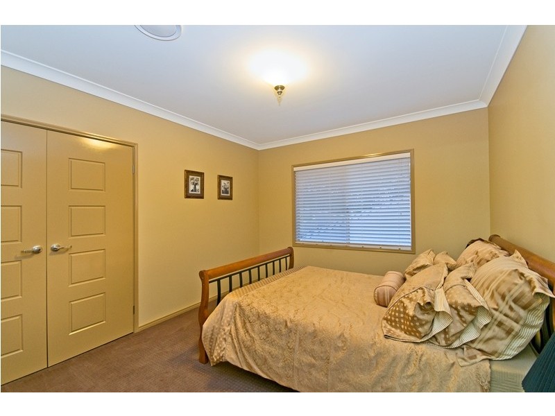 6 Camarillo Circuit, Reedy Creek QLD 4227