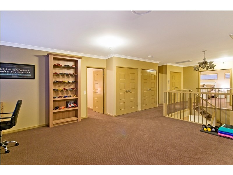 6 Camarillo Circuit, Reedy Creek QLD 4227