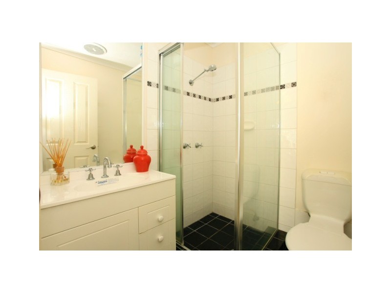 39 Dartmouth Court, Varsity Lakes QLD 4227