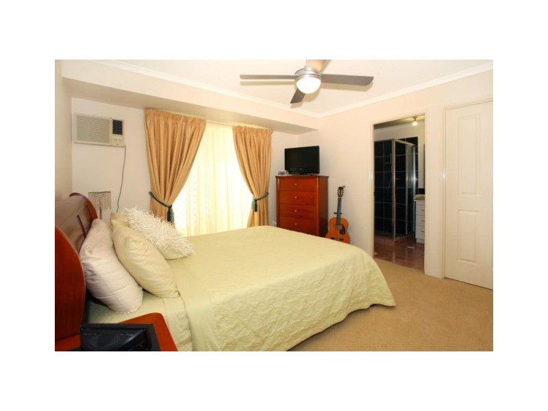 39 Dartmouth Court, Varsity Lakes QLD 4227