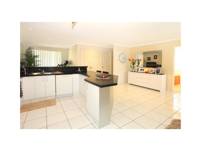 39 Dartmouth Court, Varsity Lakes QLD 4227