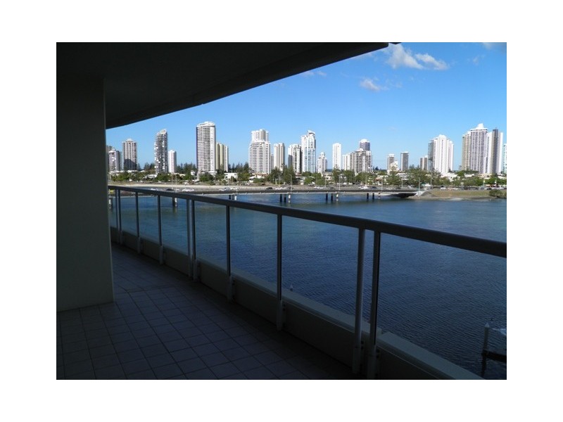 703/75 Brighton Pd, Southport QLD 4215