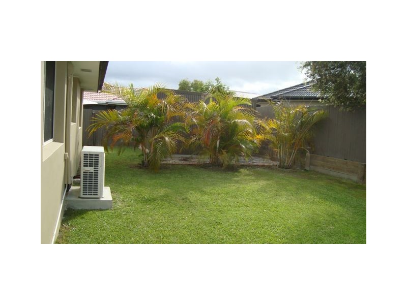 64 Kingarry Circuit, Merrimac QLD 4226