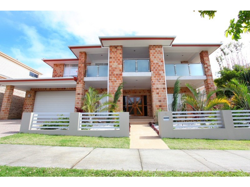 66 Azzurra Drive, Varsity Lakes QLD 4227