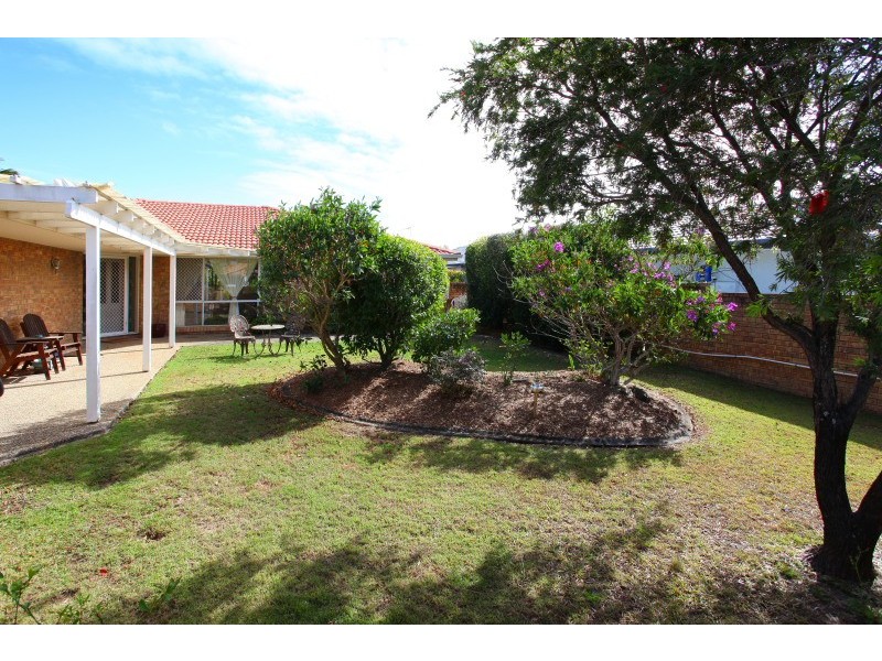 12  Bon Aire Court, Clear Island Waters QLD 4226