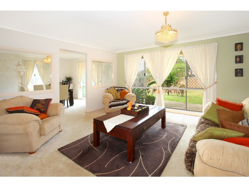 12  Bon Aire Court, Clear Island Waters QLD 4226