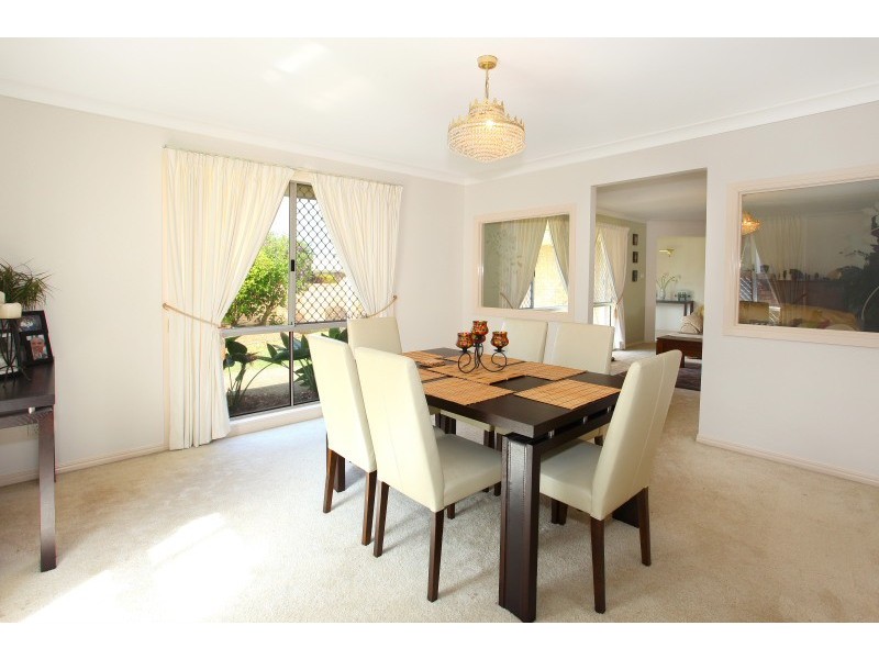 12  Bon Aire Court, Clear Island Waters QLD 4226