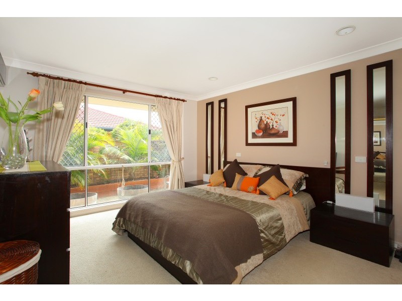 12  Bon Aire Court, Clear Island Waters QLD 4226