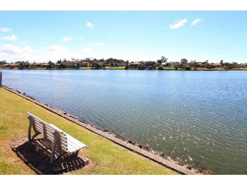 23 Cabana Boulevard, Benowa QLD 4217