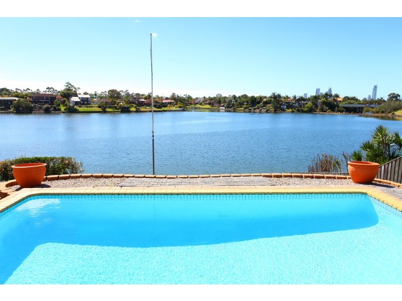 23 Cabana Boulevard, Benowa QLD 4217