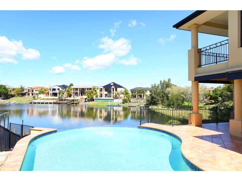 32 Clear Water Bay Avenue, Clear Island Waters QLD 4226
