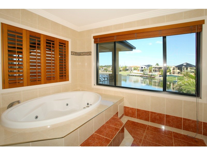 32 Clear Water Bay Avenue, Clear Island Waters QLD 4226