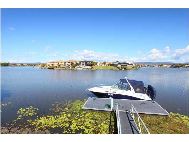 126 Port Jackson Boulevard, Clear Island Waters QLD 4226