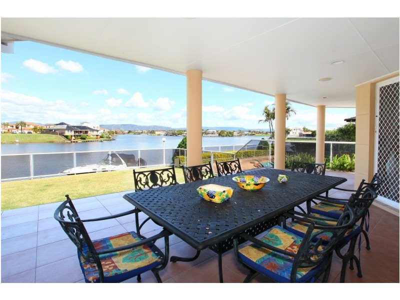 126 Port Jackson Boulevard, Clear Island Waters QLD 4226