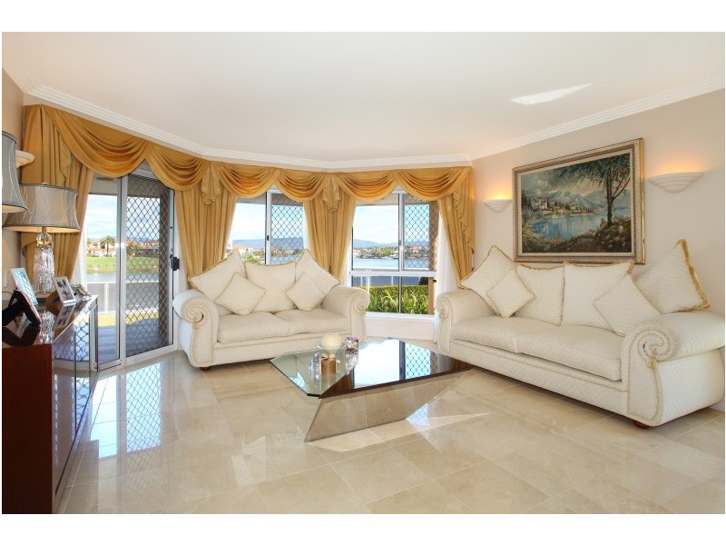 126 Port Jackson Boulevard, Clear Island Waters QLD 4226