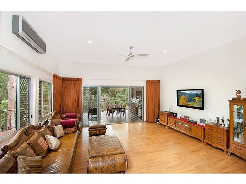 25 Corvus Way, Robina QLD 4226