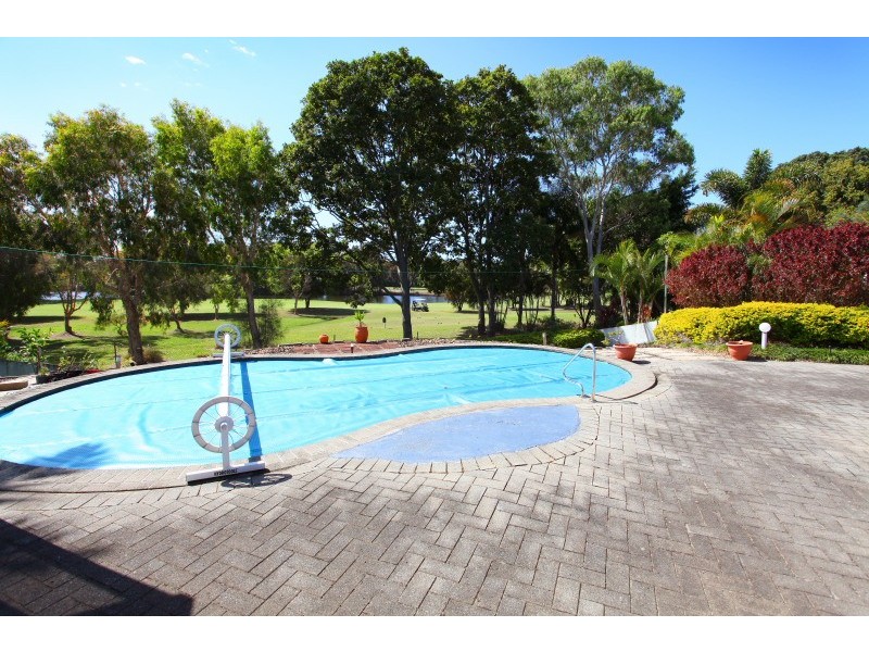 71 Santa Cruz Boulevard, Clear Island Waters QLD 4226