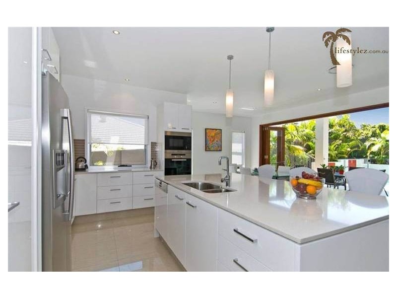 18 Corvus Way, Robina QLD 4226
