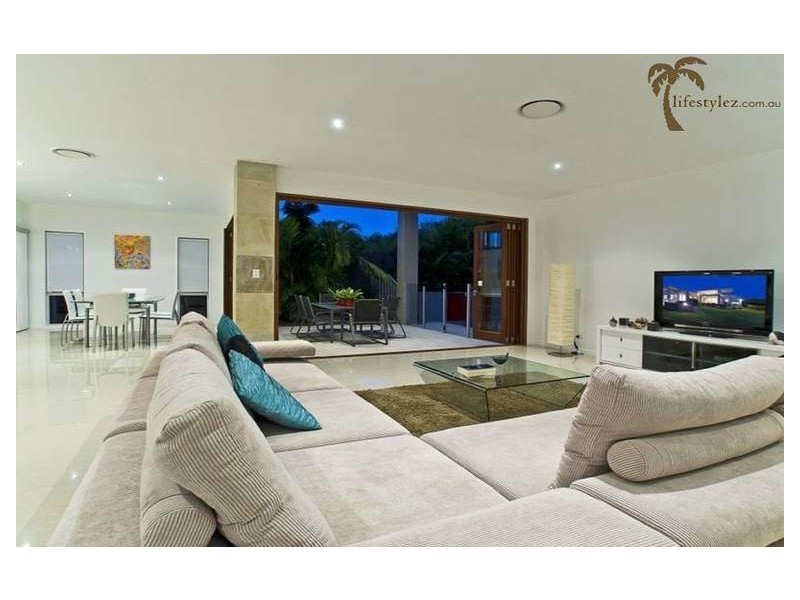 18 Corvus Way, Robina QLD 4226