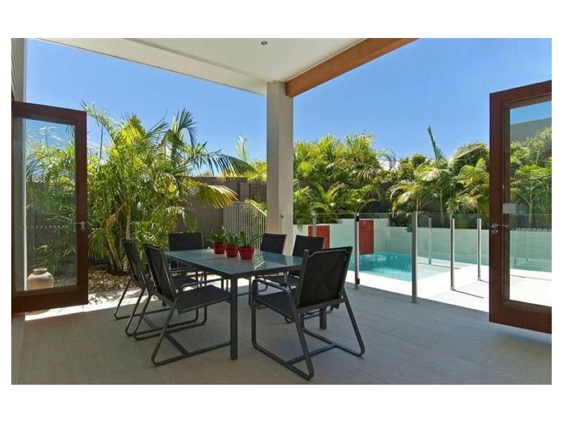 18 Corvus Way, Robina QLD 4226