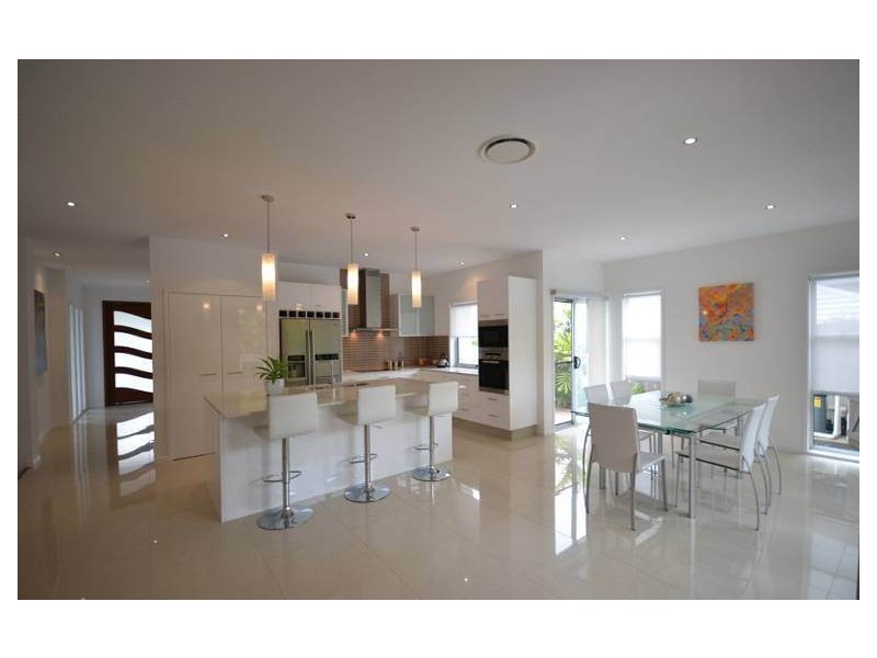 18 Corvus Way, Robina QLD 4226