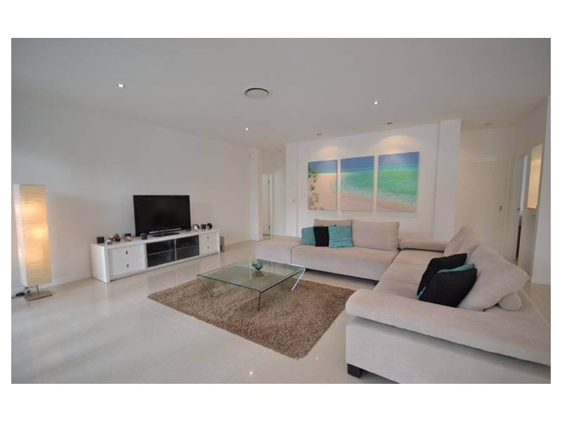 18 Corvus Way, Robina QLD 4226