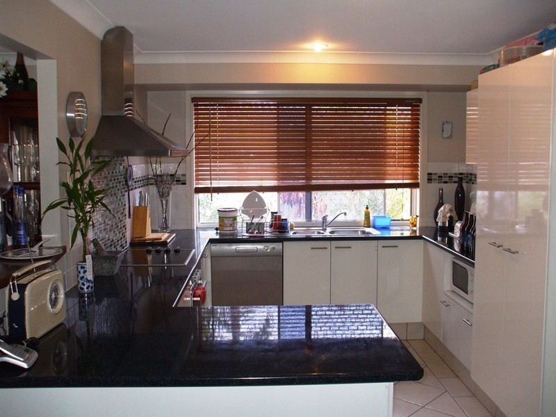 16 Santa Cruz Boulevard, Clear Island Waters QLD 4226