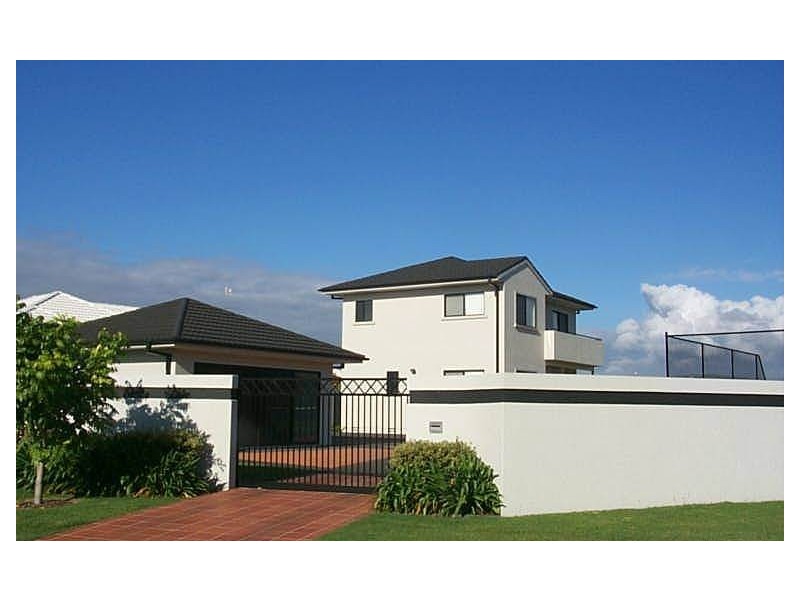 14 Tortuga Place, Clear Island Waters QLD 4226