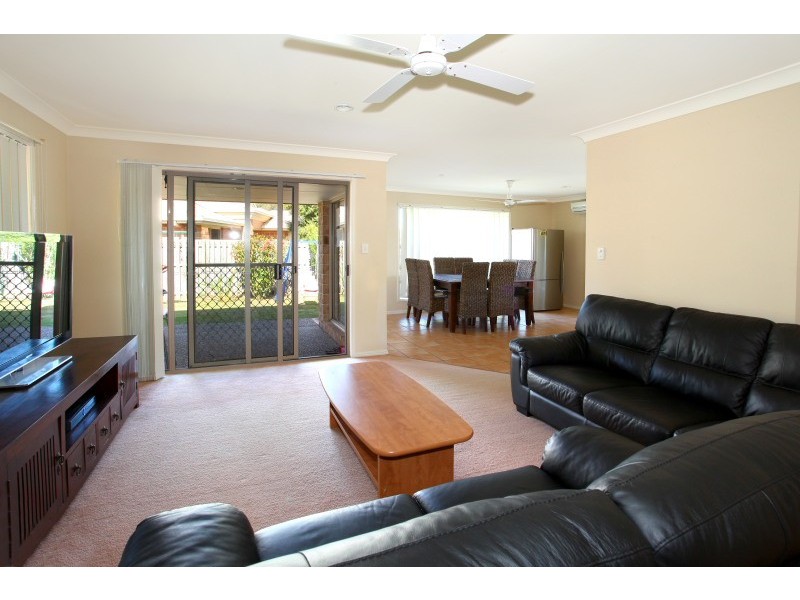 10 Eugene Drive, Varsity Lakes QLD 4227