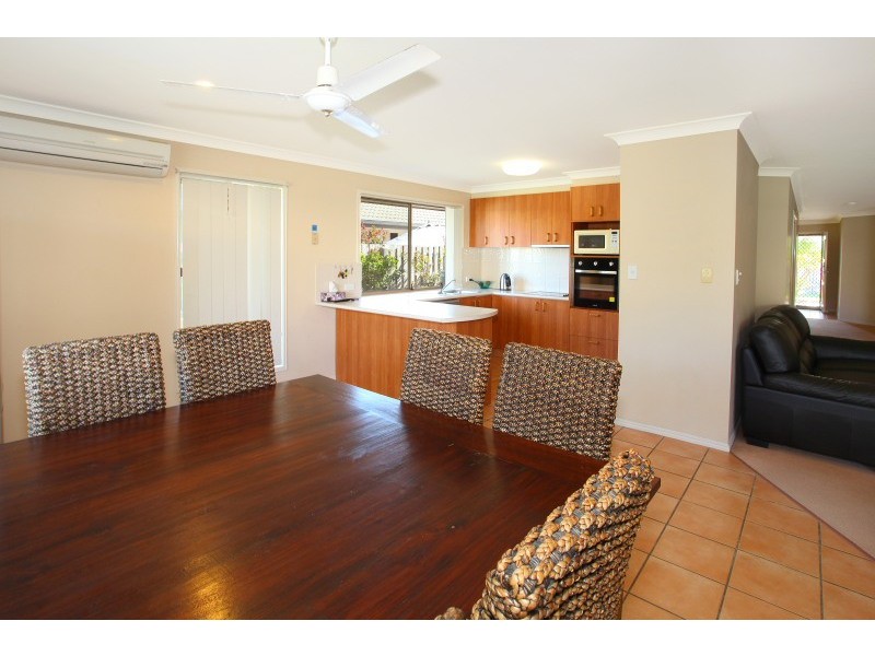 10 Eugene Drive, Varsity Lakes QLD 4227