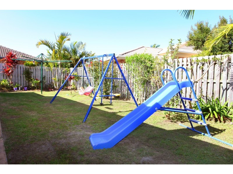 10 Eugene Drive, Varsity Lakes QLD 4227