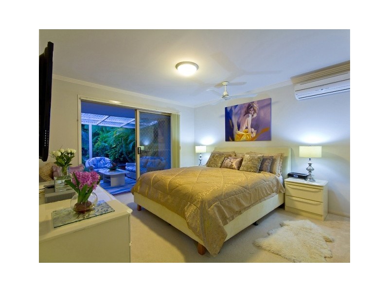 63 Martingale Cct, Clear Island Waters QLD 4226