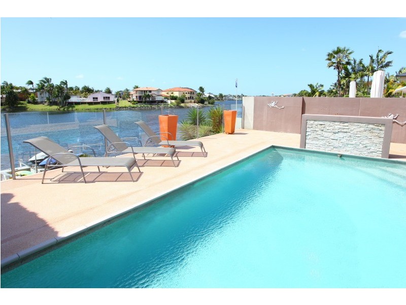 12 Martinique Way, Clear Island Waters QLD 4226