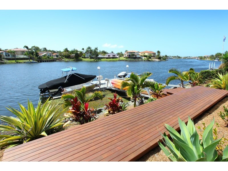 12 Martinique Way, Clear Island Waters QLD 4226
