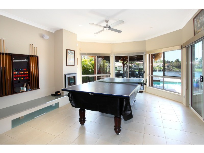 12 Martinique Way, Clear Island Waters QLD 4226