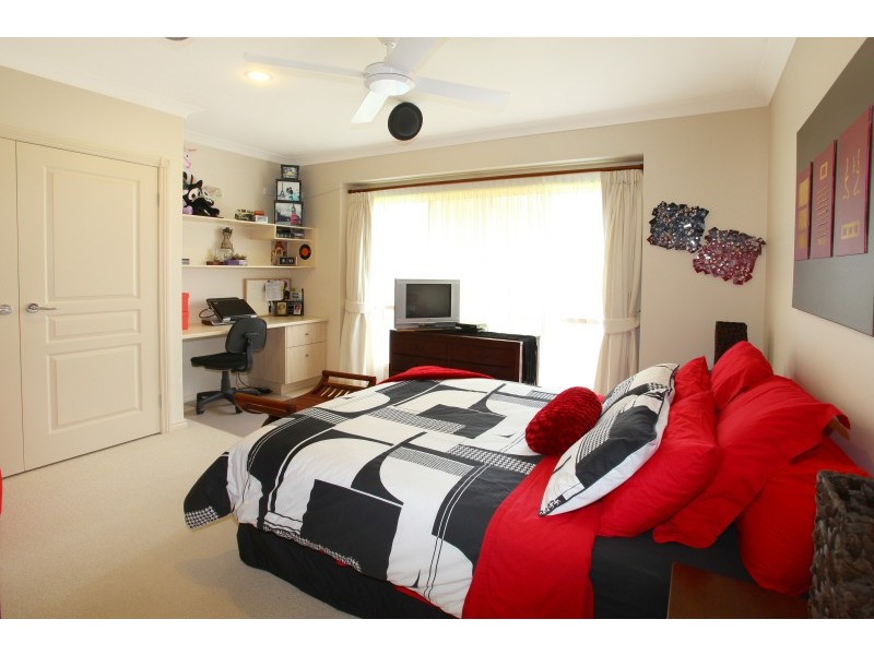 50 Mornington Terrace, Robina QLD 4226