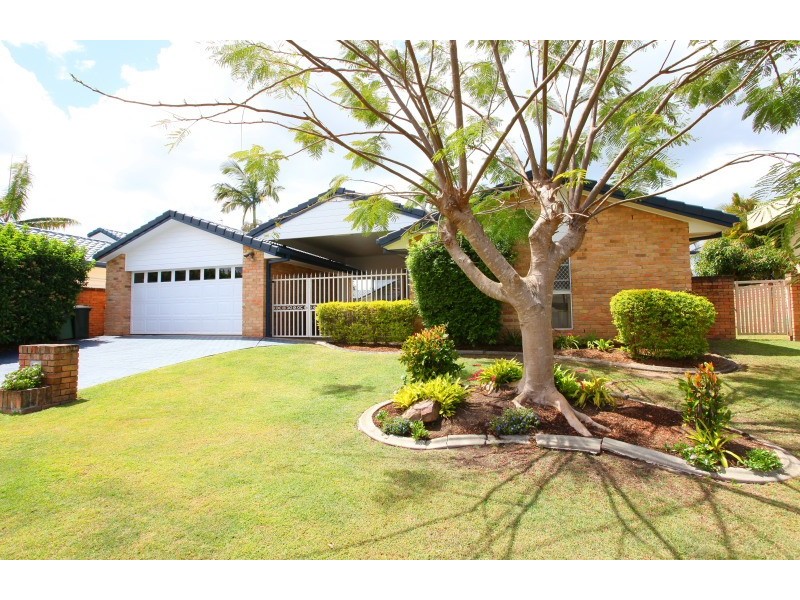 10  Antigua Way, Clear Island Waters QLD 4226
