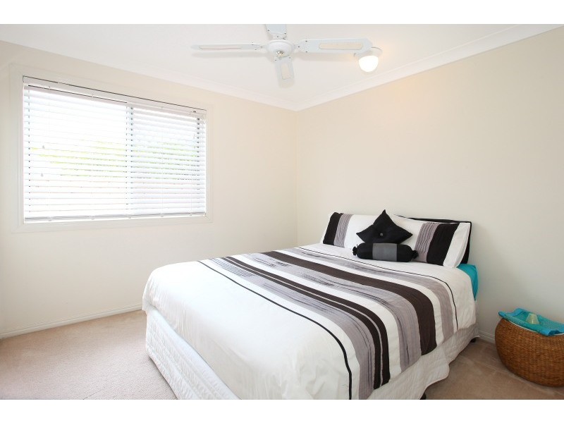 10  Antigua Way, Clear Island Waters QLD 4226