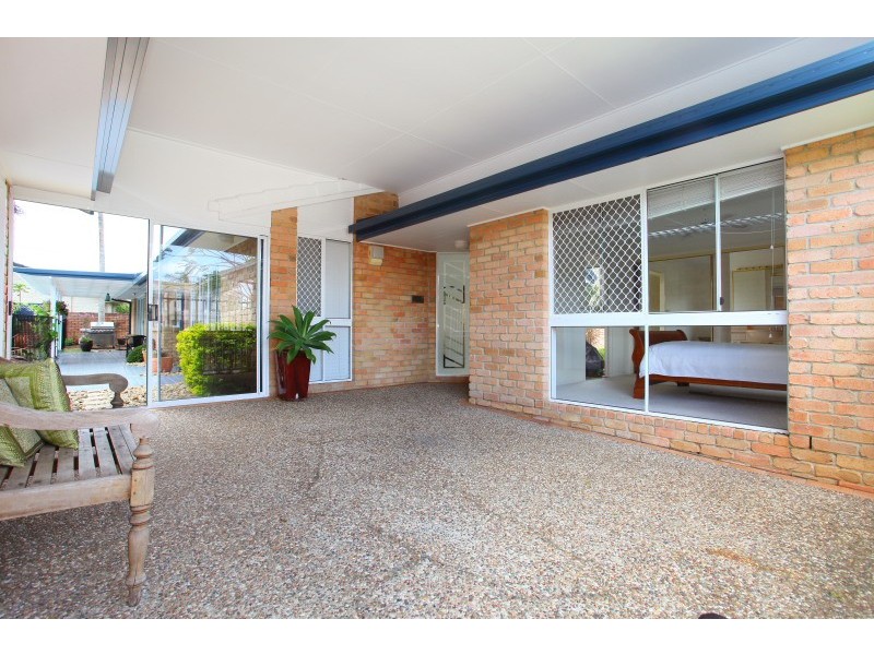 10  Antigua Way, Clear Island Waters QLD 4226