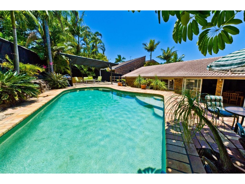89 Glen Eagles Drive, Robina QLD 4226