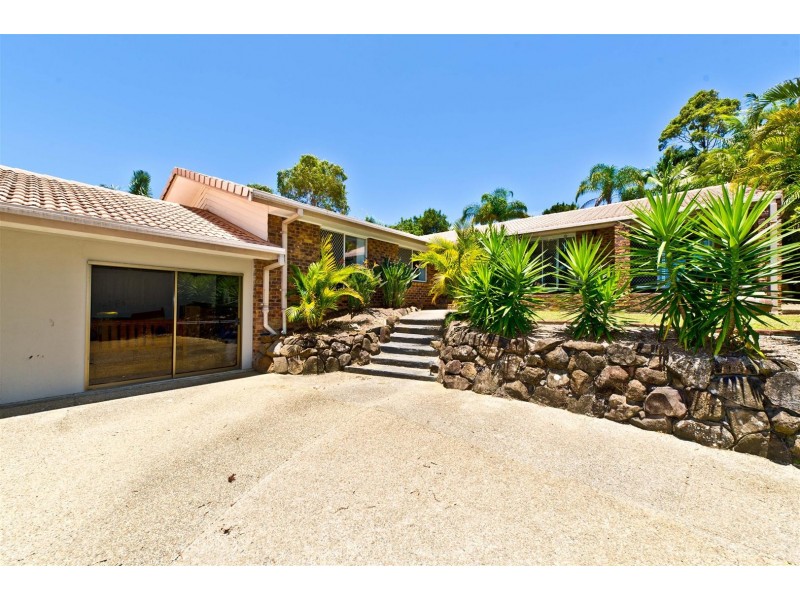 89 Glen Eagles Drive, Robina QLD 4226